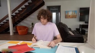 07-17-2024 Kat Marie educando y dando ánimos con sus chichotas y su cachondeo.