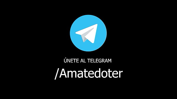 JOVENCITA VIENE POR UNA SESION DE FOTOS PARA SU NOVIA Y ME LA TERMINO FOLLANDO, MIENTRAS SU NOVIO LA LLAMA