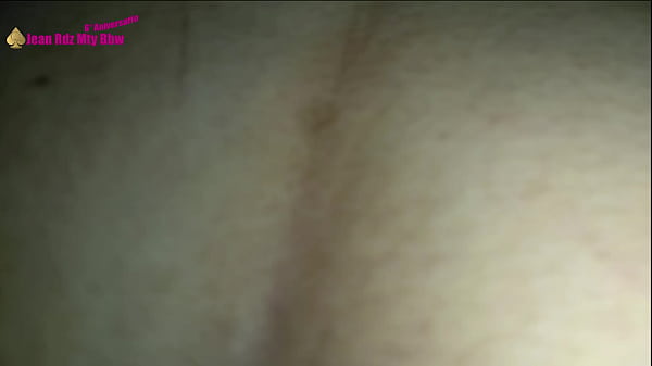 Young Bull Fucks Big ass milf
