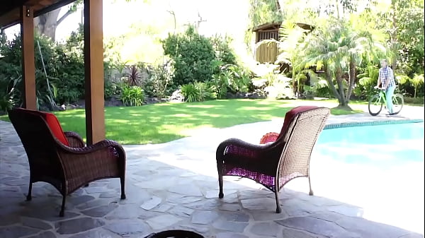 Gigi Loren Likes When Her Step Daddie Fingers Her Ass As He Fucks Her Pussy