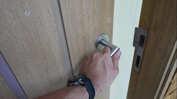 Hide me from the police! I’ll do anything! Hardcore sex with a stranger in handcuffs