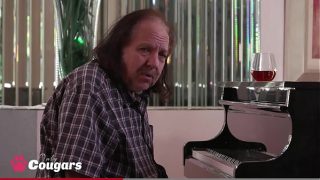 MILF Alexa Pierce Has Big Squishy TItties You Have To See To Beleive