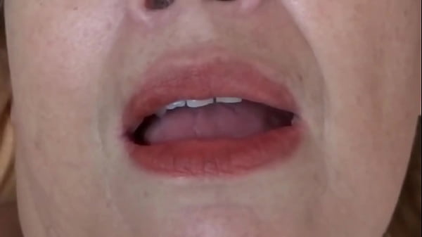 I cum on my girlfriend’s stepmom’s tits, she masturbates in front of me