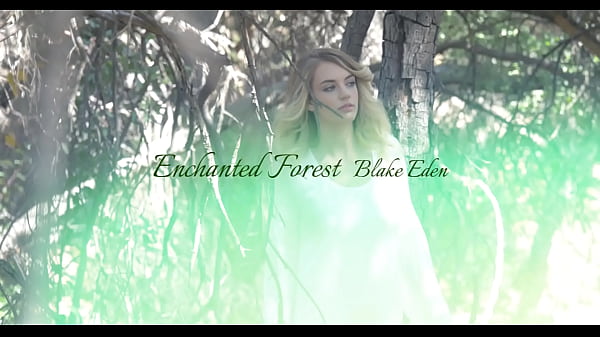 Blake Eden Masturbate