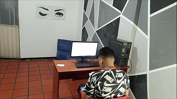 Me follo a la criada en la oficina, no sabia que era la hermanastra de mi mejor amigo – porno en espanol