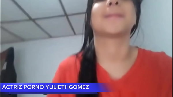 QUE RICO CULO TIENE LA UNIVERSITARIA LE DOY UN GRAN SEXO ORAL Y ME MUESTRA SUS GRANDES TETAS( CASERO REAL)