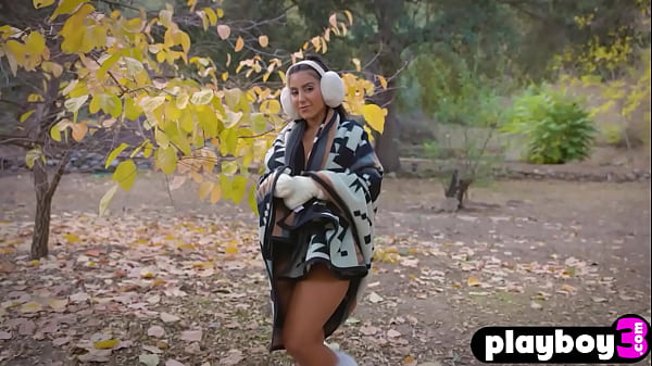 Attractive big tits babe sexy striptease and hot MILF exposed amazing body