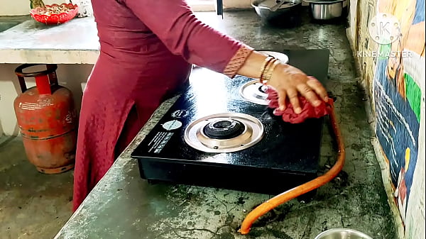 Desi Mom fuking neighbour boy’s with kichen