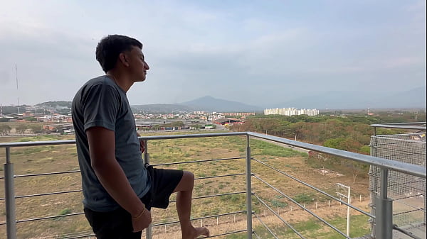 Le enseño el juego de piedra pape o tijera a mi rica hermanastra para poderla follar muy duro y rico con mi enorme pene hasta darle toda mi rica leche.