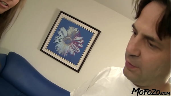 MOFOZO.com – Horny First Timer Gets A Facial