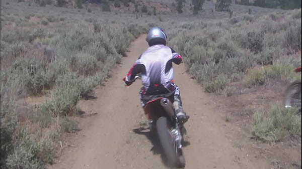 Lauren Phoenix Gets Fucked By The Pond