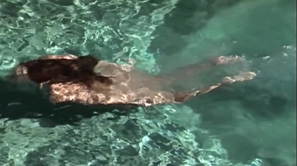 Lauren Phoenix Sits Down On Black Cock