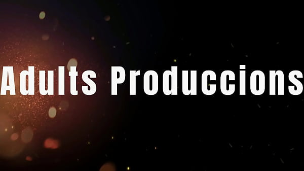 Mi timido hijastro utliza un control magico para poder follarme.