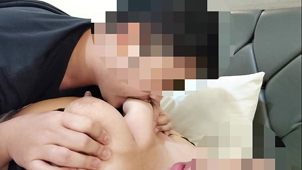 PINAY BREASTFEEDING KAY KUMPARE