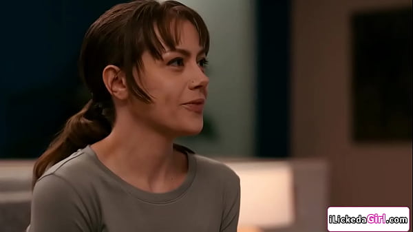 Busty milf pussy licking stepdaughter after seeing her naked