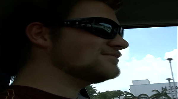 Eva Cruz Is Really Close With Her Neighbor