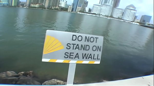 Genie Has A Thing For Huge Amateur Meat